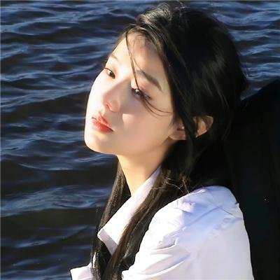 悄悄跟着我